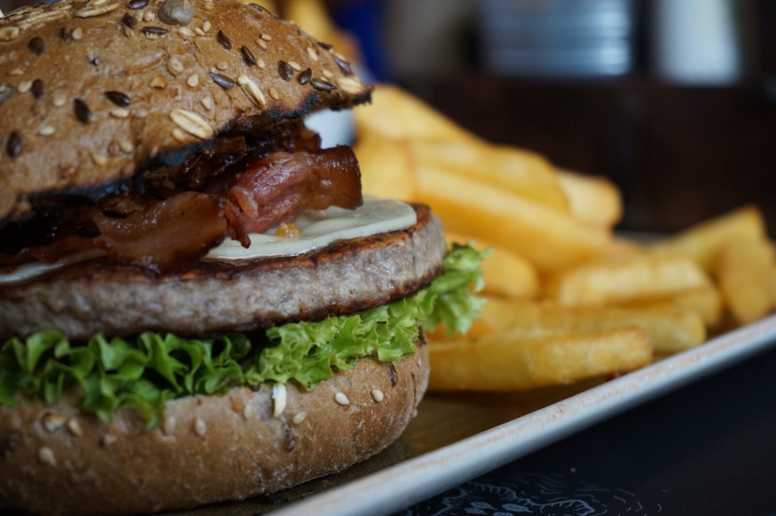 Sony Alpha a5000 (ILCE 5000) sample photo. Burger, fast food, hamburger photography