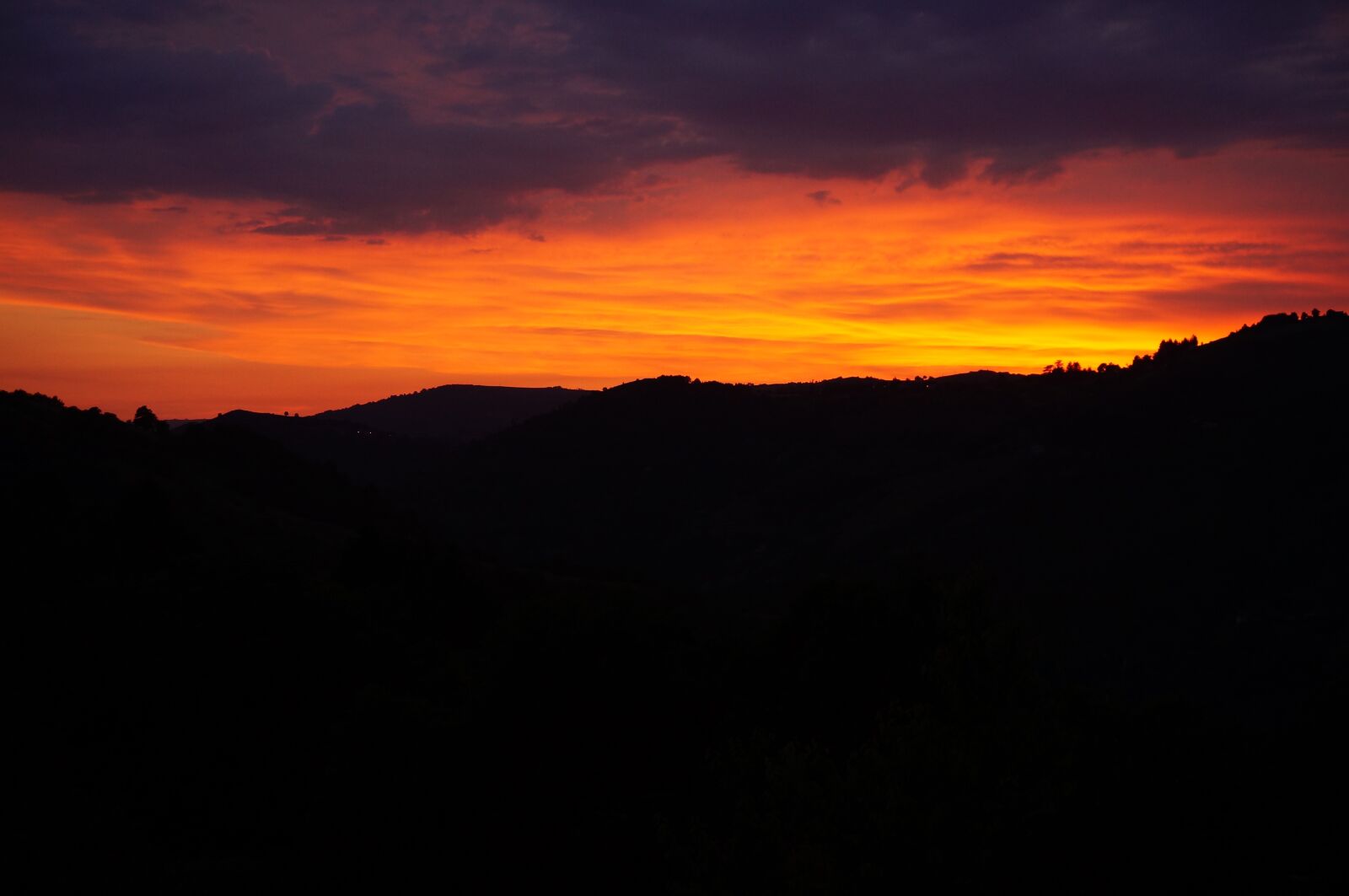 Sony Alpha NEX-3N sample photo. Sunset, orange sky, orange photography