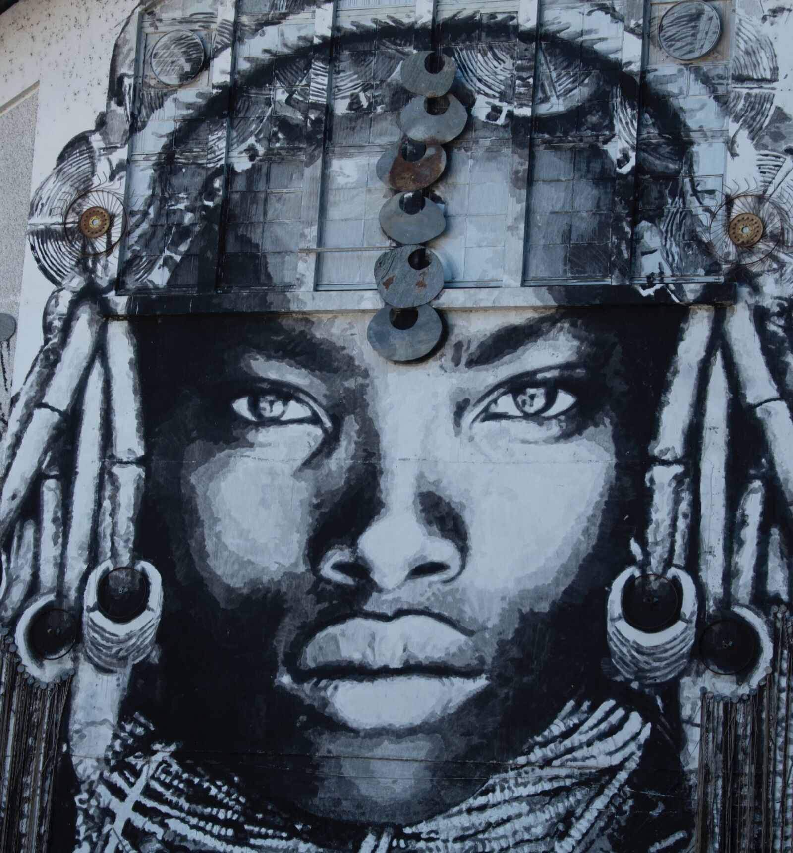 Nikon D5600 sample photo. Graffiti, wall, woman photography