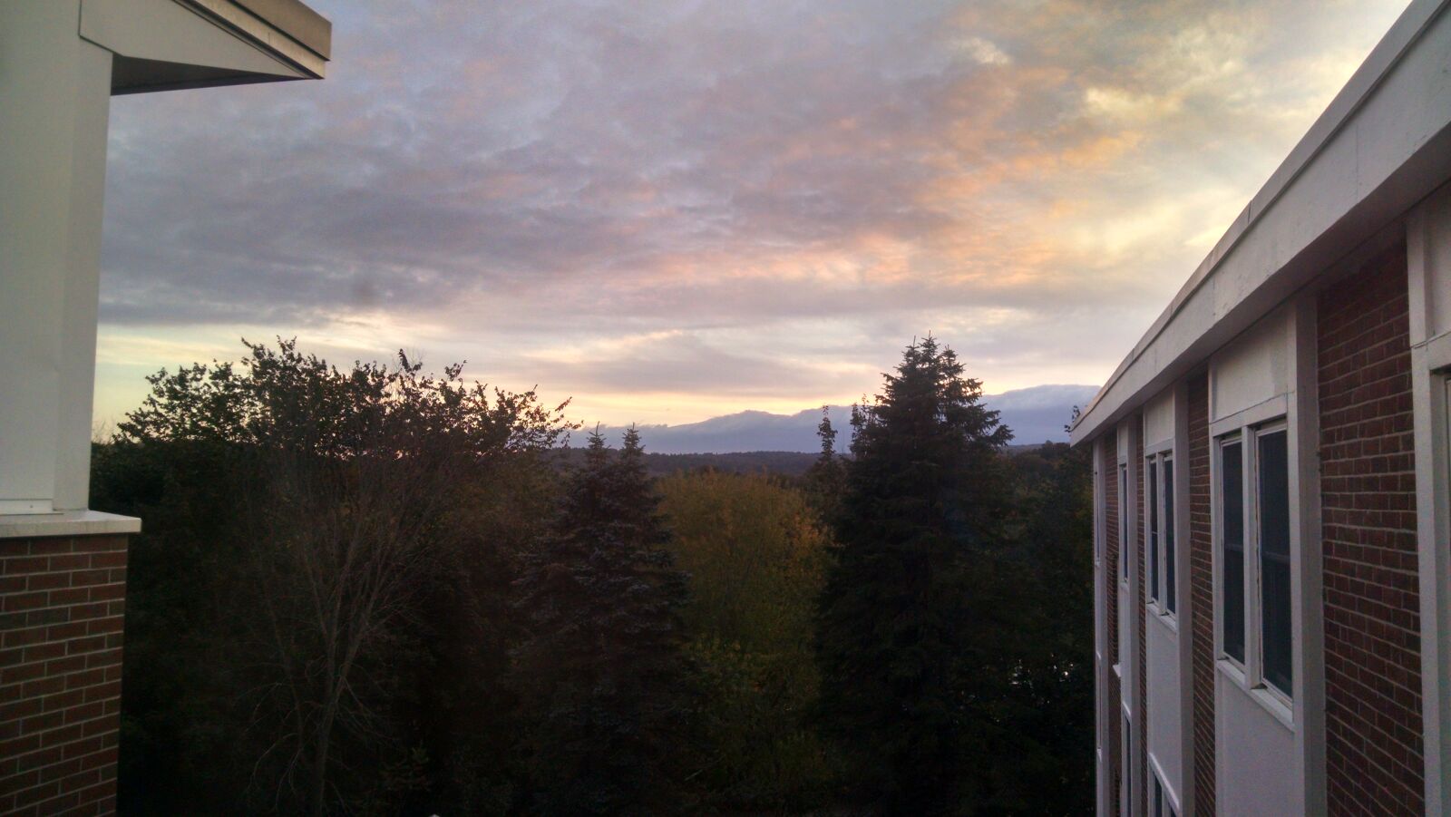 Motorola Moto X (1st Gen) sample photo. Clouds, dark, fall, horizon photography