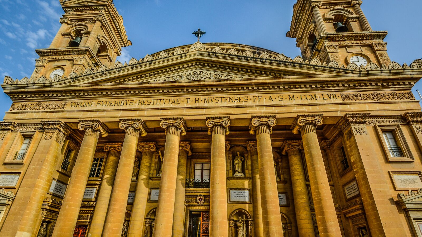 Nikon D5200 sample photo. Malta, mdina, church photography
