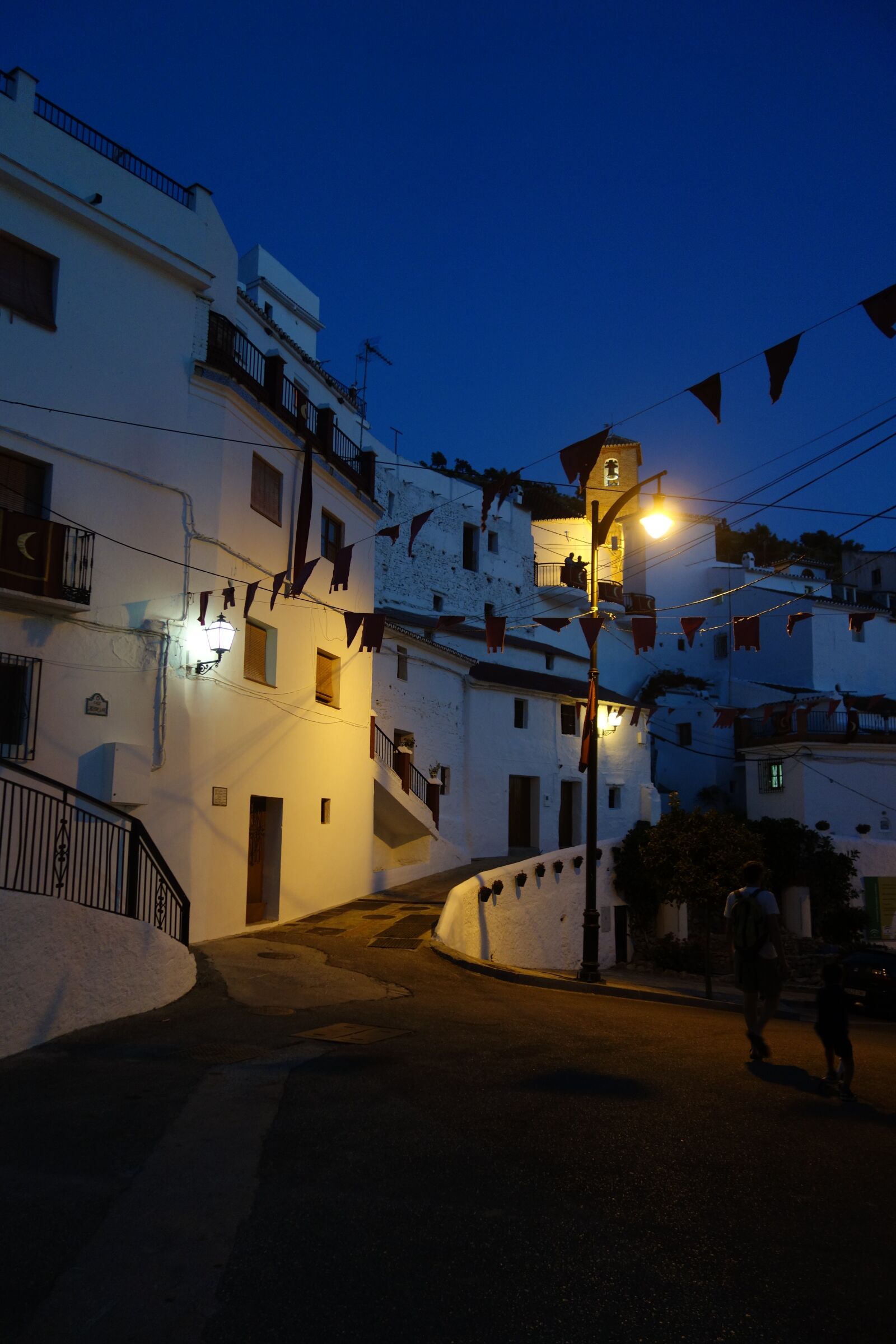 Sony Cyber-shot DSC-RX100 sample photo. Night, andalusia, floor lamp photography