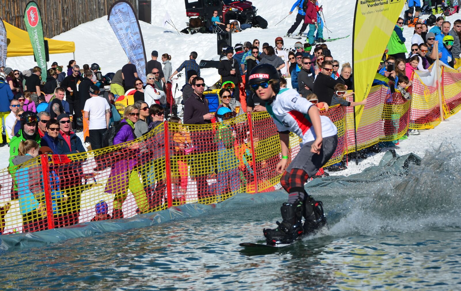 Nikon D5100 sample photo. Snow, water, sport photography