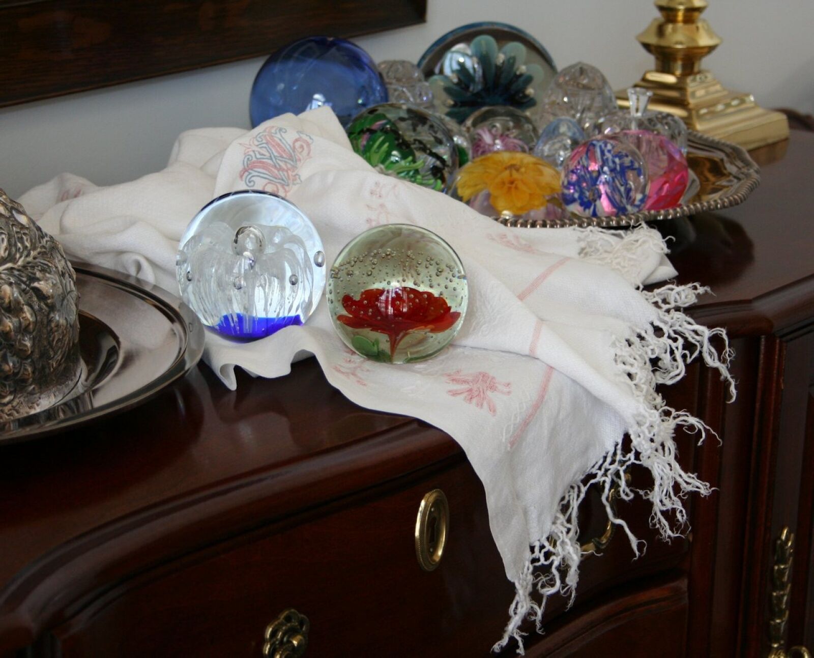 Canon EOS 350D (EOS Digital Rebel XT / EOS Kiss Digital N) sample photo. Paperweights, glass, colorful photography