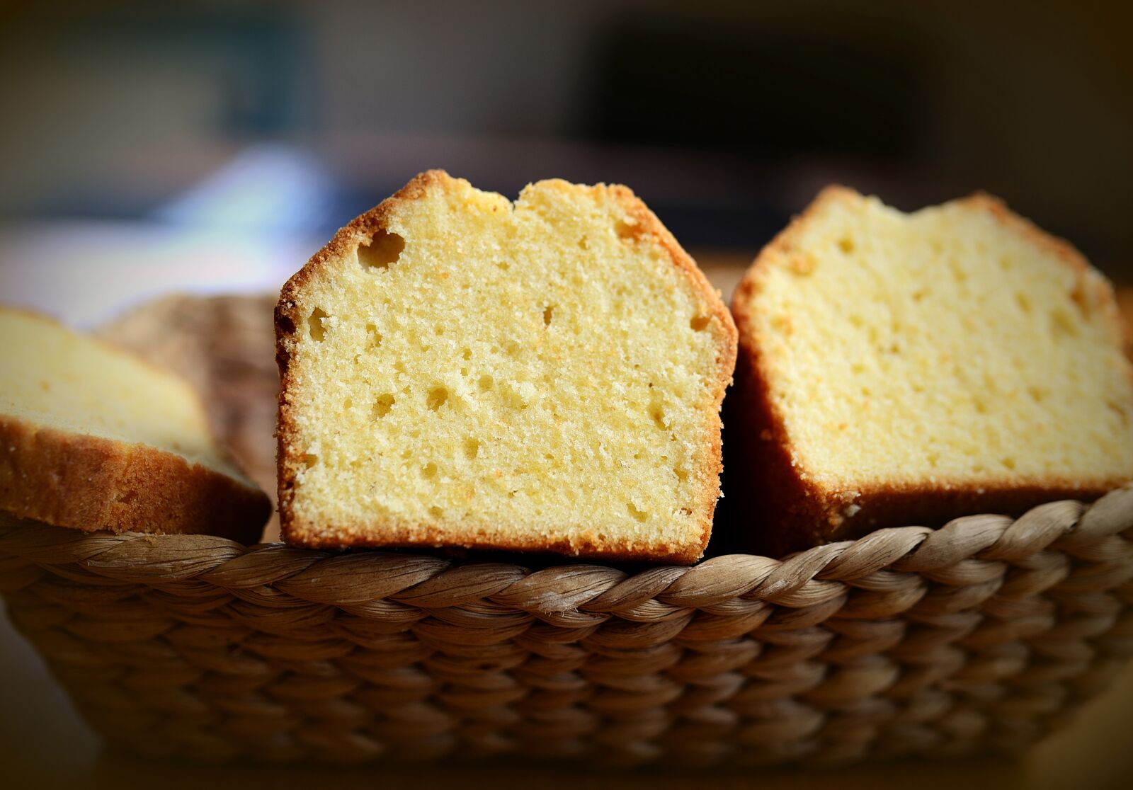 Nikon D610 sample photo. Cake, sponge cake, box photography