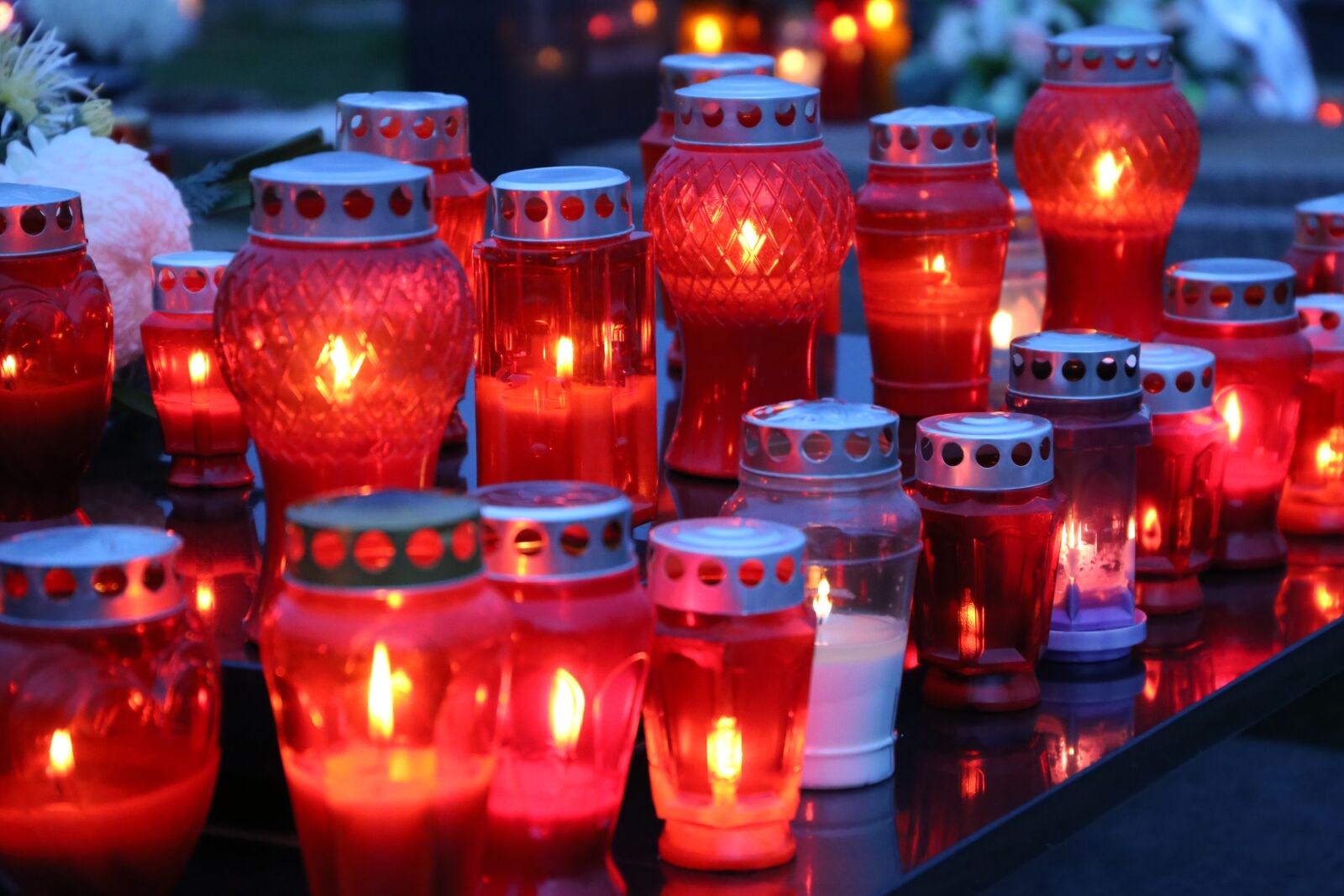 Canon EF 24-105mm F3.5-5.6 IS STM sample photo. All saints, candles, lantern photography