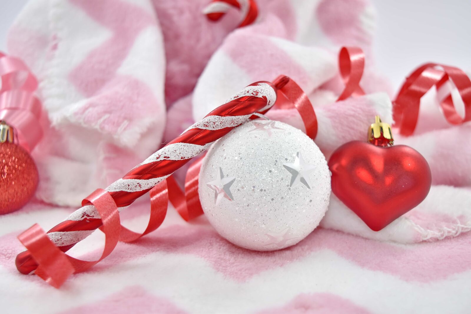 Nikon D5500 sample photo. Decoration, elegance, heart, love photography