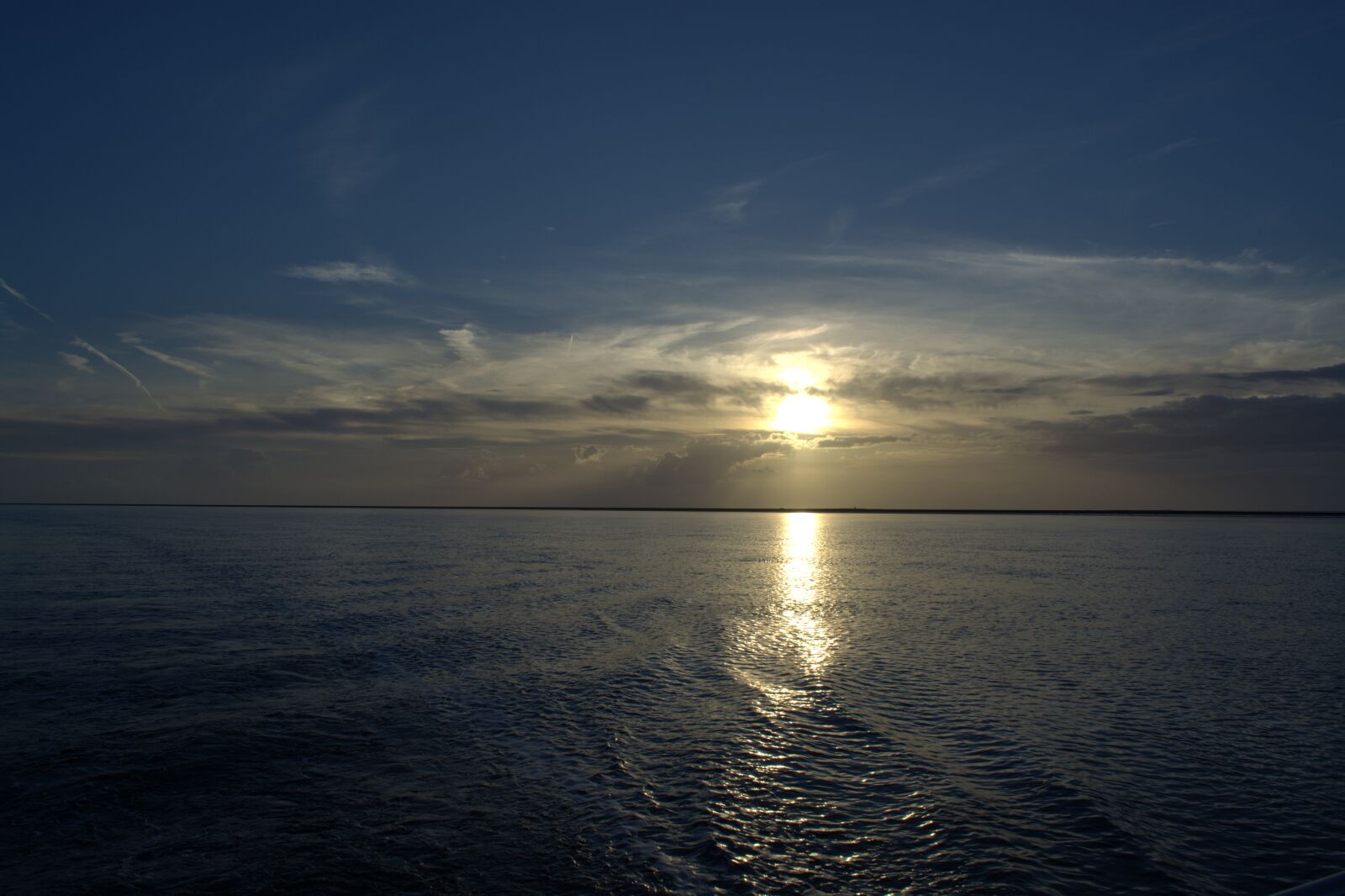 Nikon D5200 sample photo. Sea ​​reflection, mirroring, sky photography