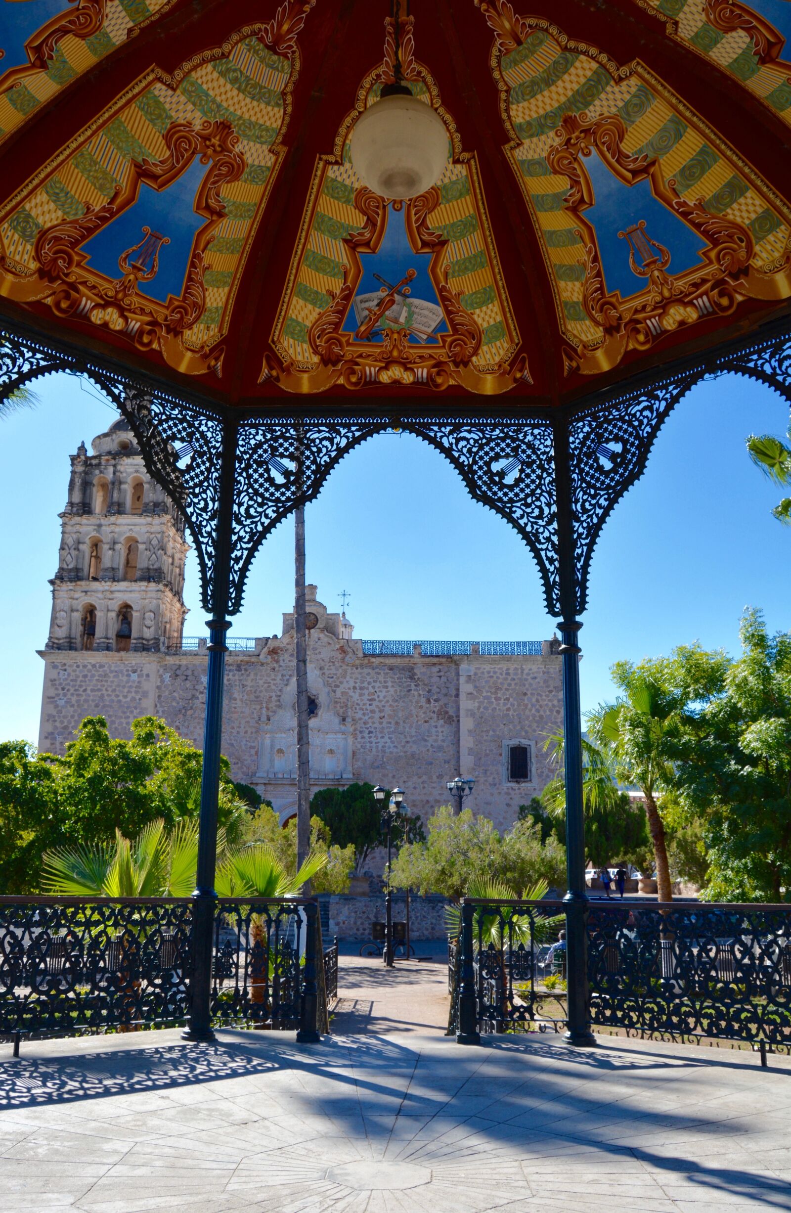 Nikon D5200 sample photo. Kiosk, plaza, church photography