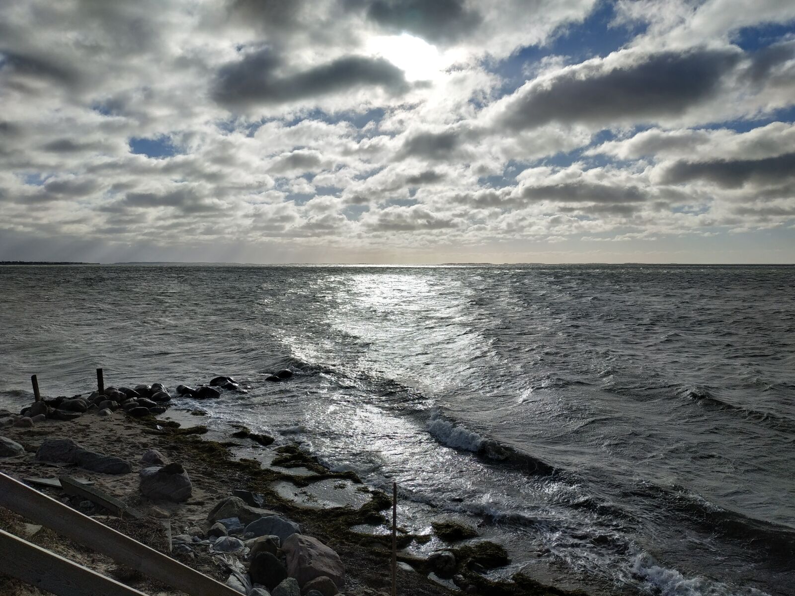 Xiaomi MI MAX 3 sample photo. Clouds, sea, beach photography