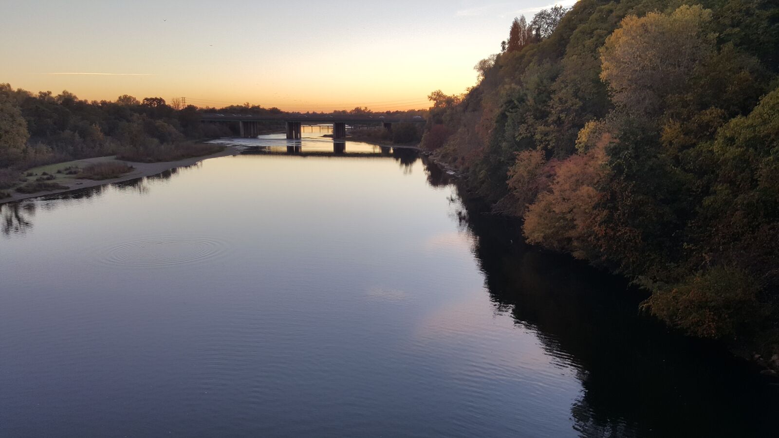 Samsung Galaxy Note5 sample photo. River, sunset, fall photography
