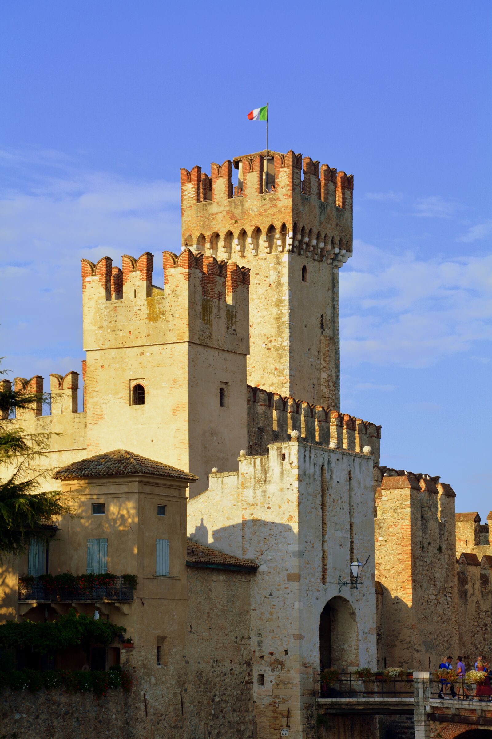 Nikon D7100 sample photo. Torre, castle, walls photography