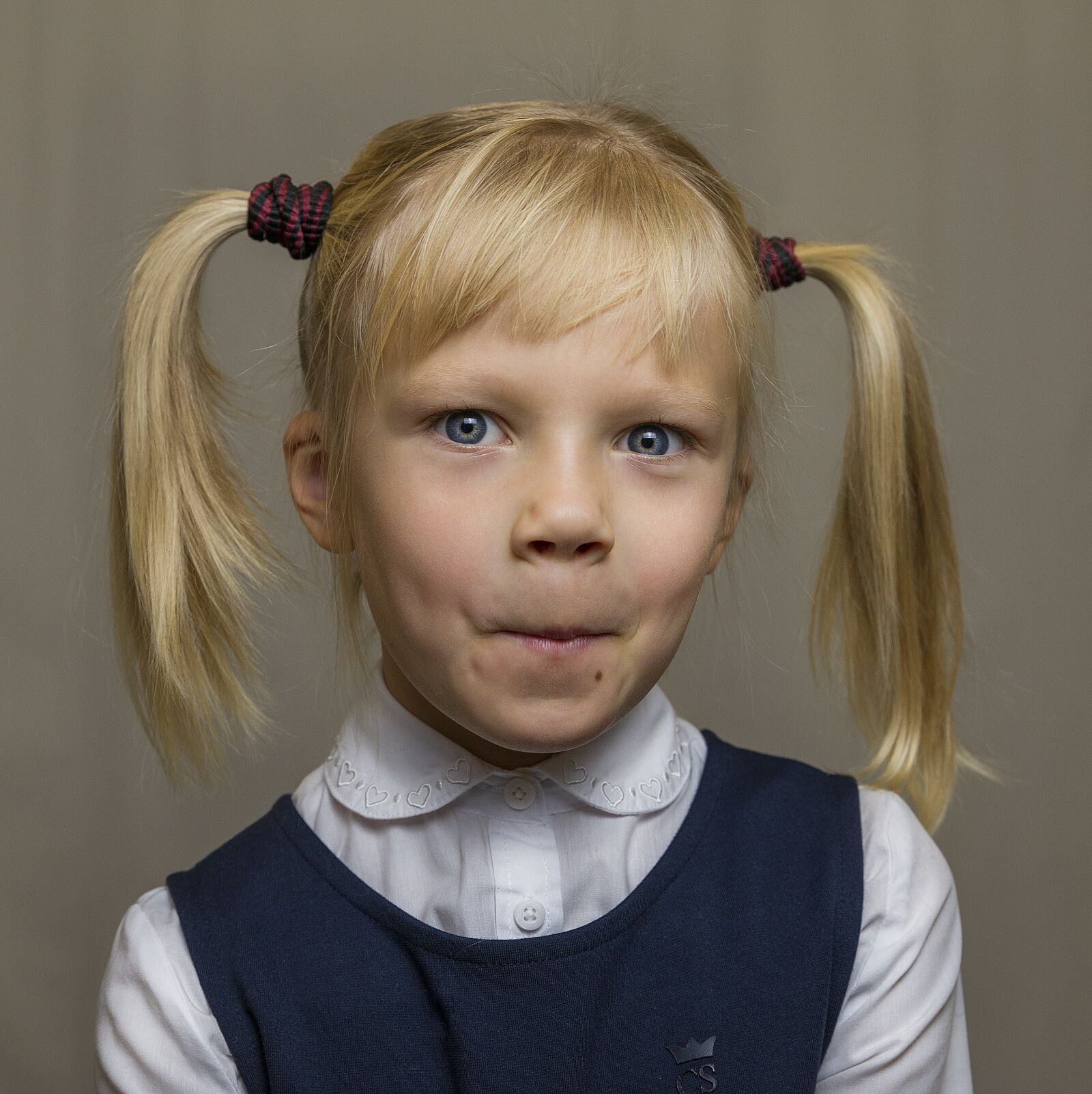 Canon EF 24-70mm F2.8L II USM sample photo. Portrait, docha, girl photography