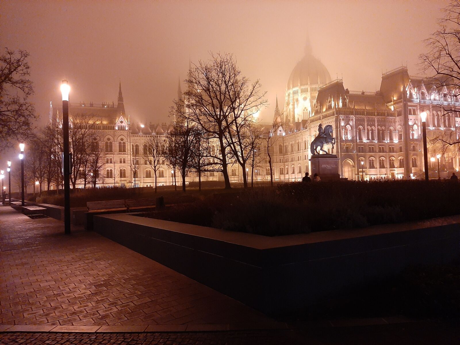 Samsung Galaxy A50 sample photo. Budapest, hungary, building photography