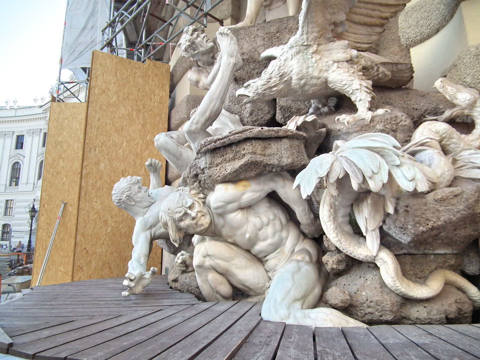 FujiFilm FinePix HS10 (FinePix HS11) sample photo