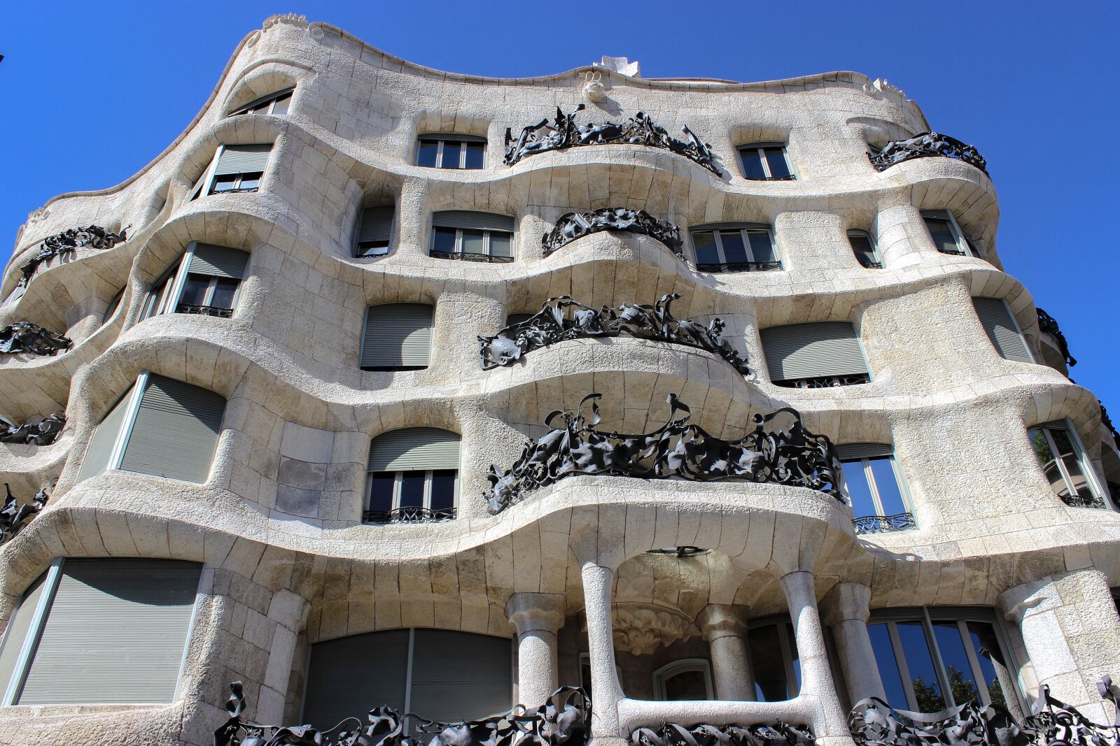 Canon EOS 600D (Rebel EOS T3i / EOS Kiss X5) sample photo. Gaudi, barcelona, spain photography