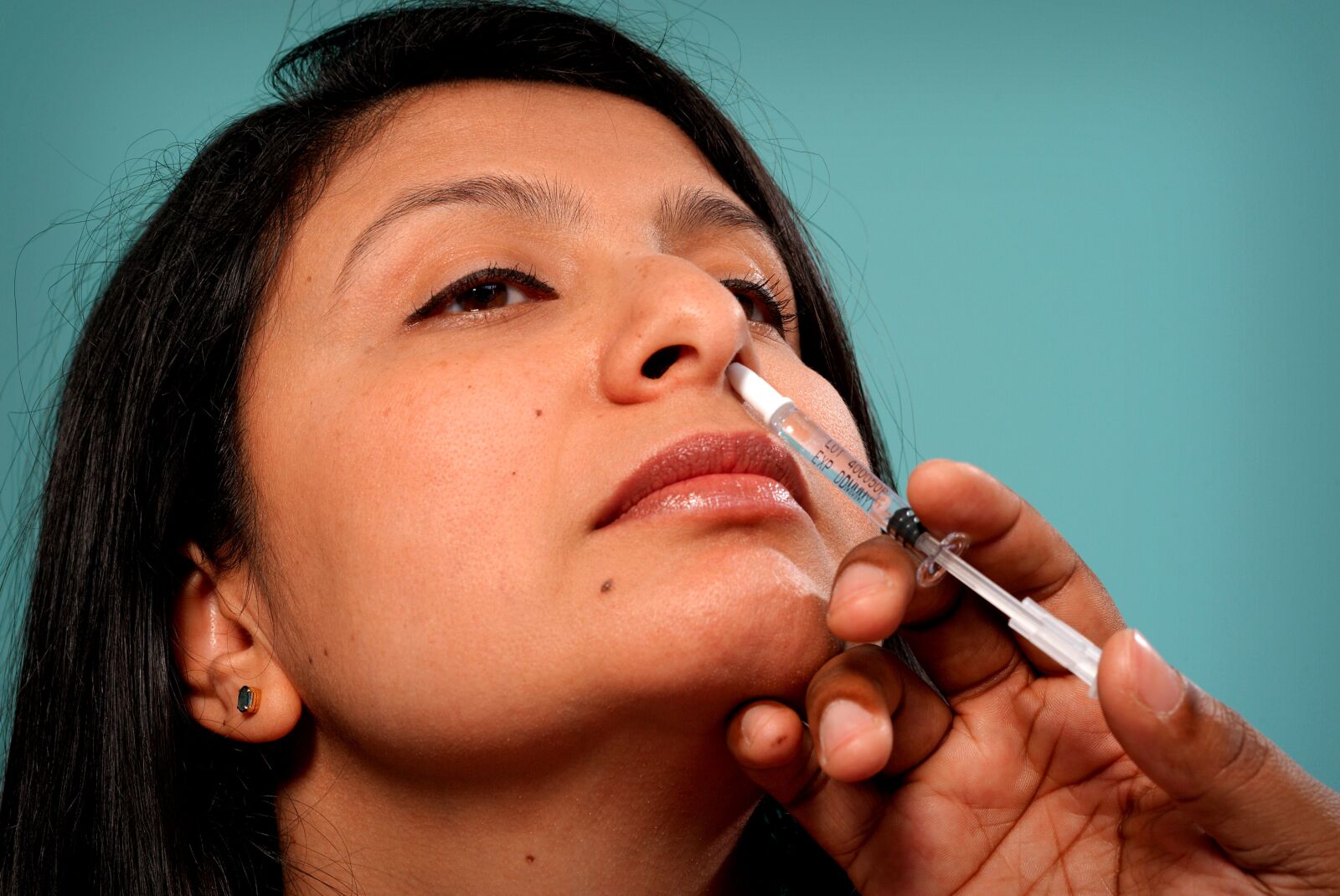 Nikon D3 sample photo. Administering, h1n1, live, attenuated photography