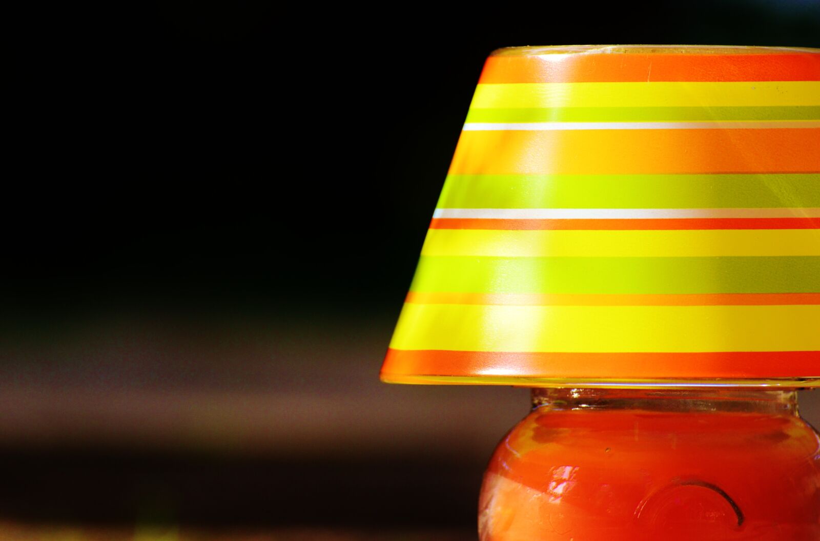 Nikon D3200 sample photo. Lamp, romantic, stripes photography