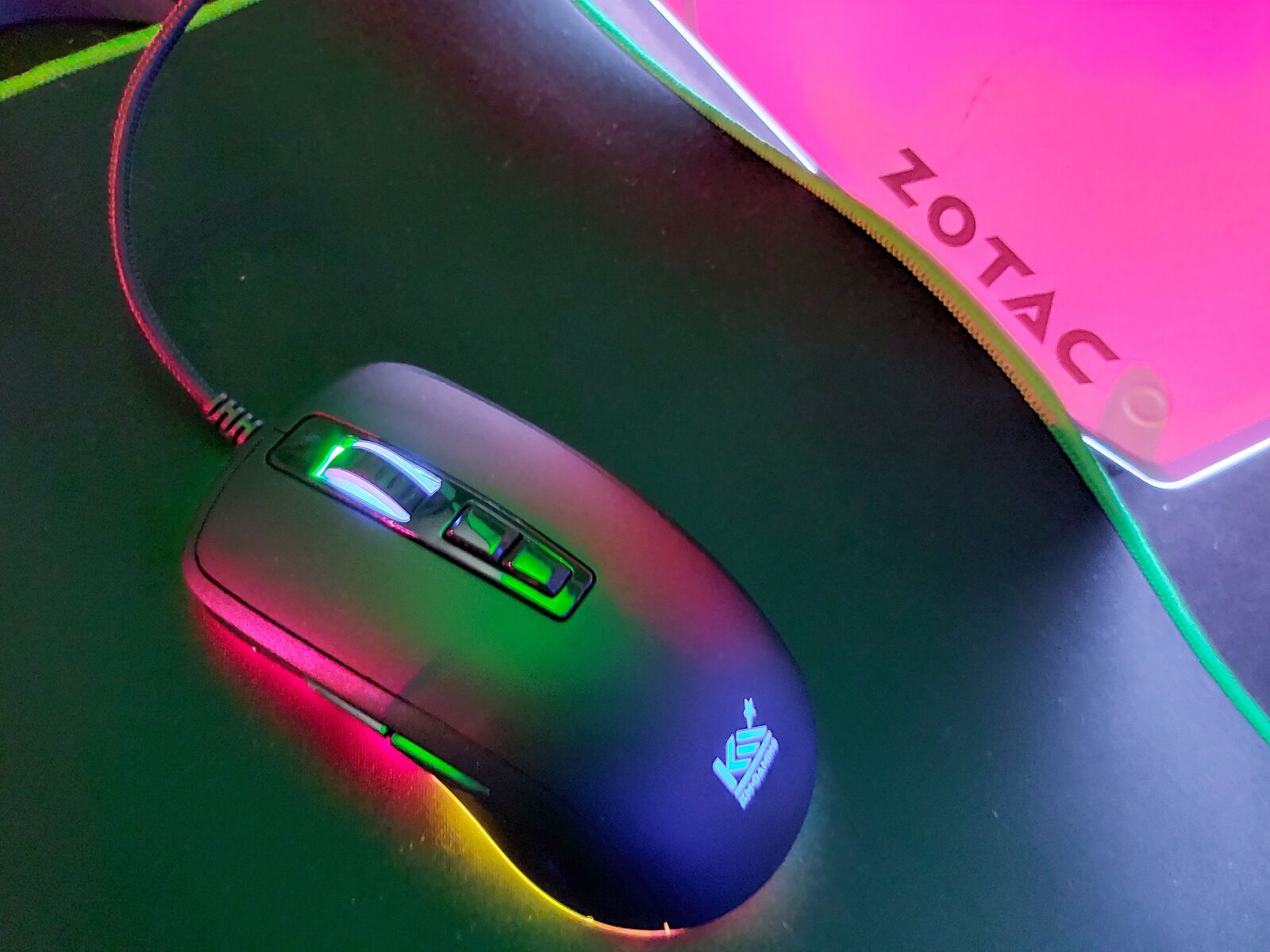 Samsung Galaxy A70 sample photo. Gaming, mouse, maus photography