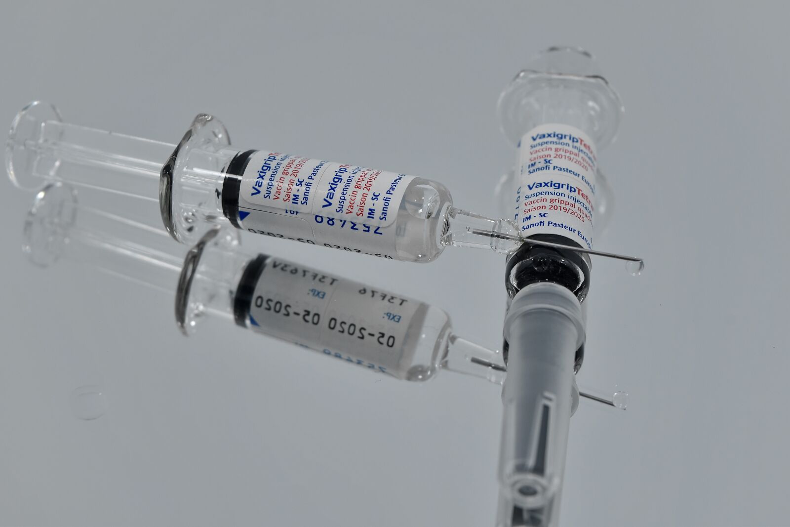 Nikon D5500 sample photo. Cure, injection, medical care photography
