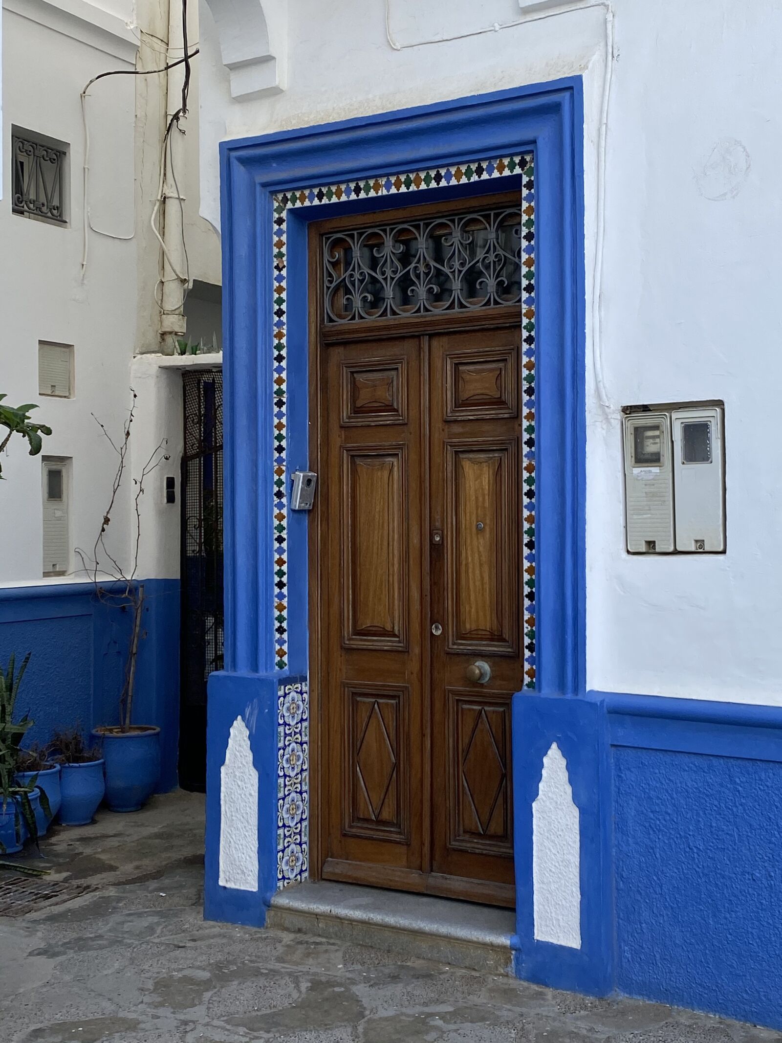 Apple iPhone 11 Pro Max sample photo. Morocco, door, architecture photography