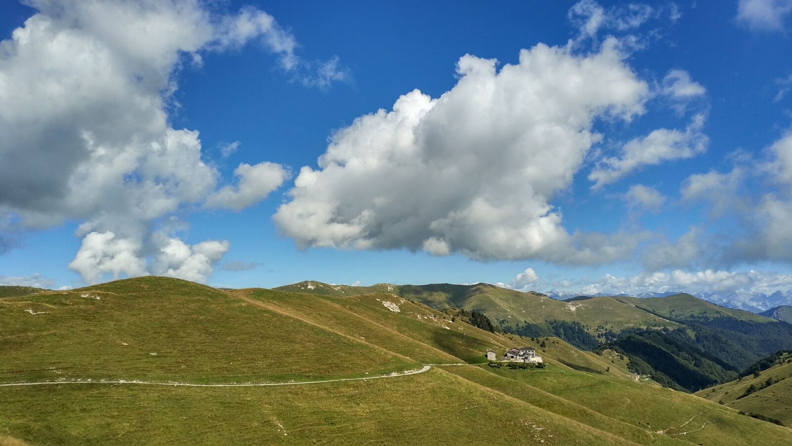 Xiaomi Mi MIX 2 sample photo. Mountains, sky, clouds photography