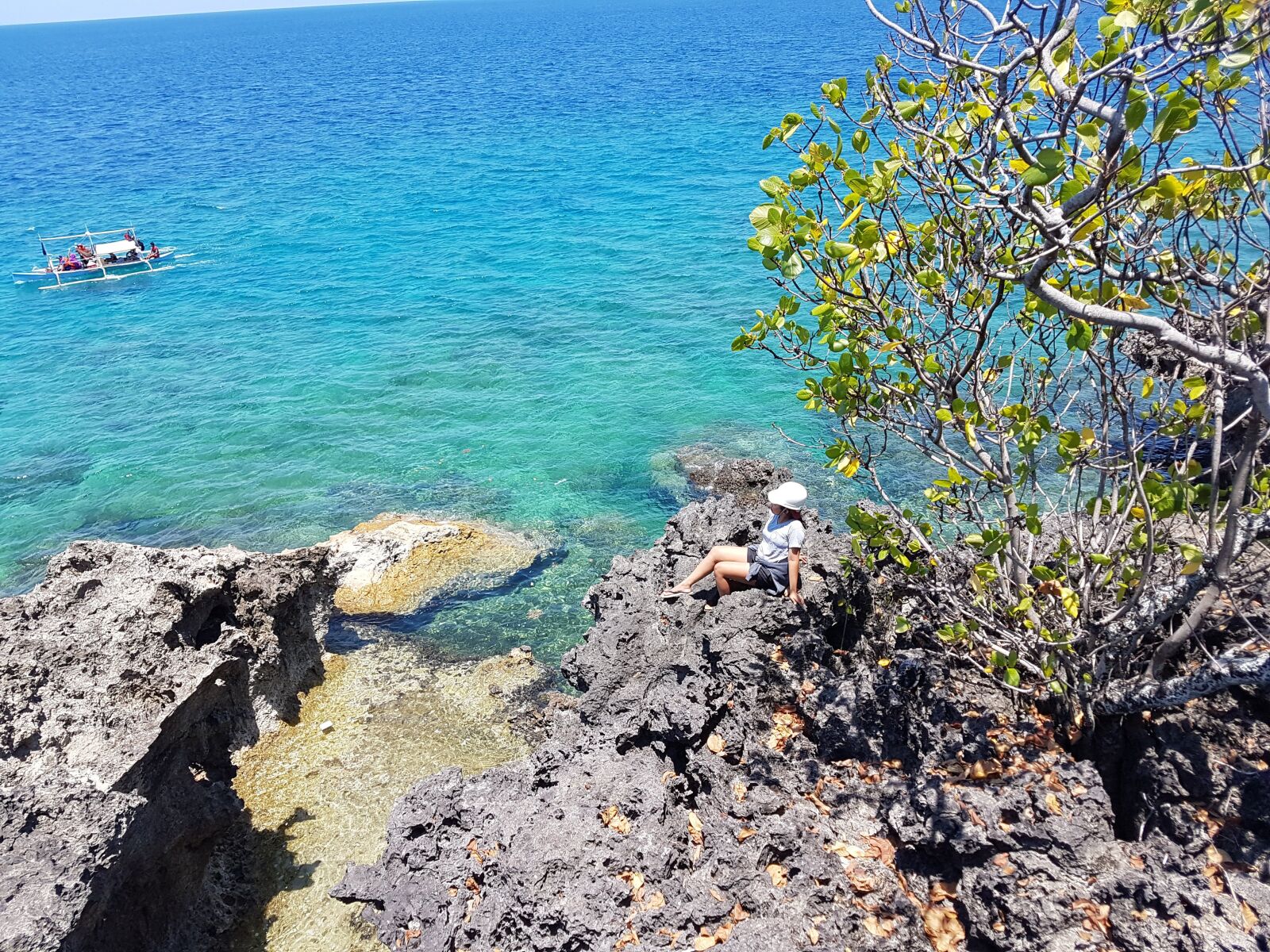 Samsung Galaxy S7 Edge sample photo. Seaside, rock formation, vacation photography