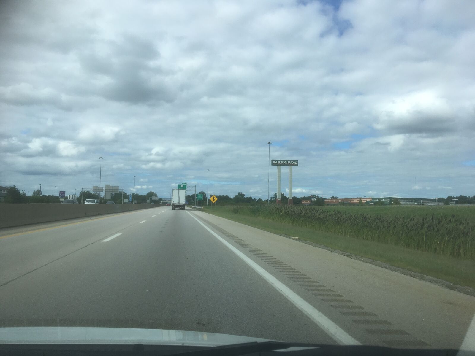 iPhone SE back camera 4.15mm f/2.2 sample photo. Road, sky, clouds photography