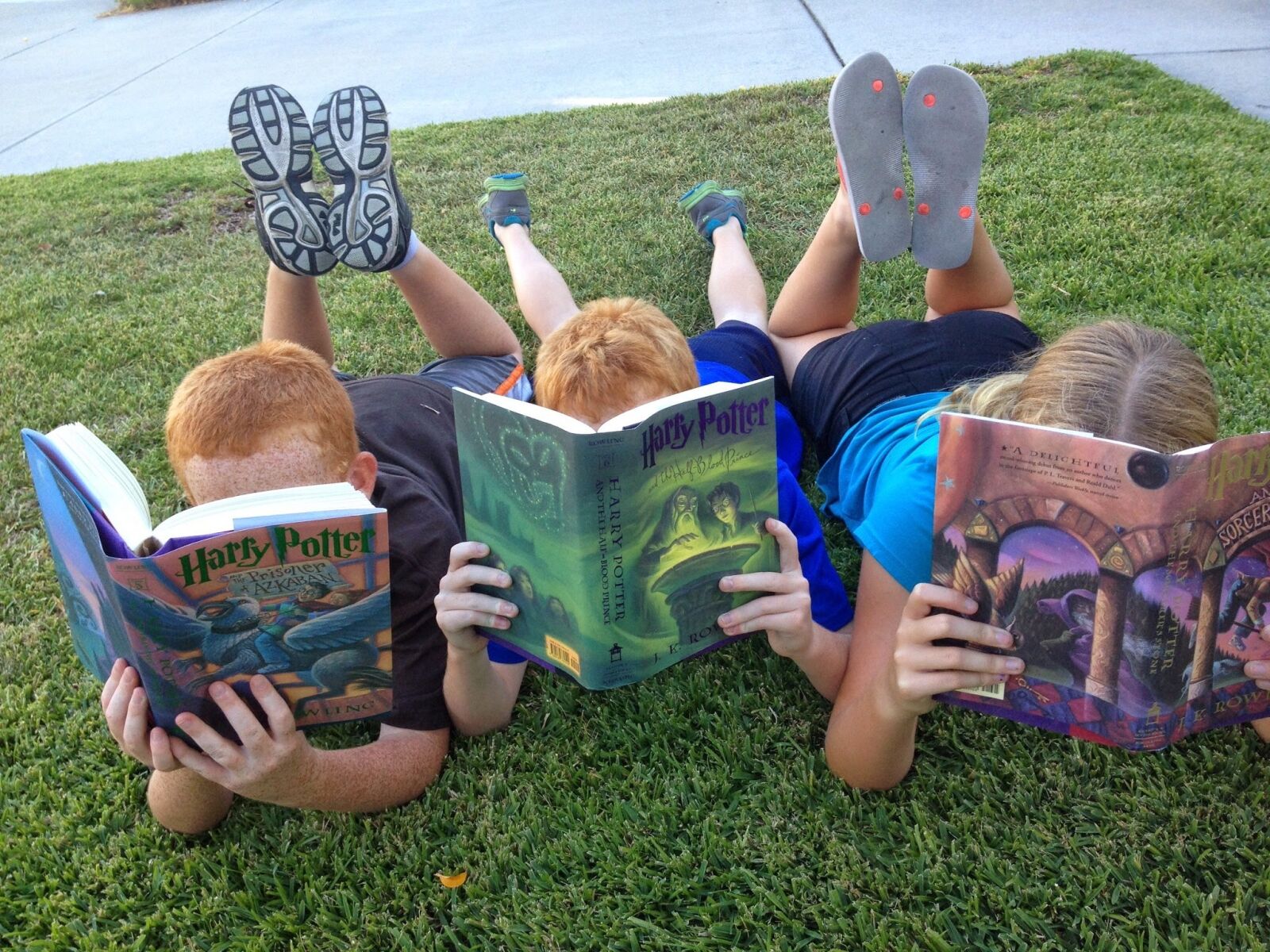 iPhone 4S back camera 4.28mm f/2.4 sample photo. Kids, reading, book photography