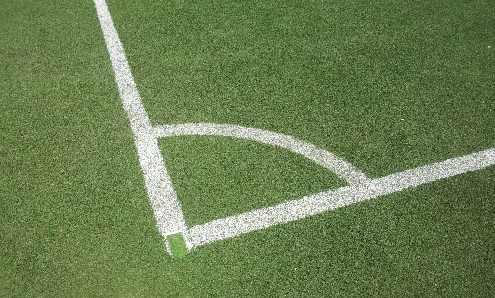 Samsung Galaxy S2 sample photo. Football, corner, artificial turf photography