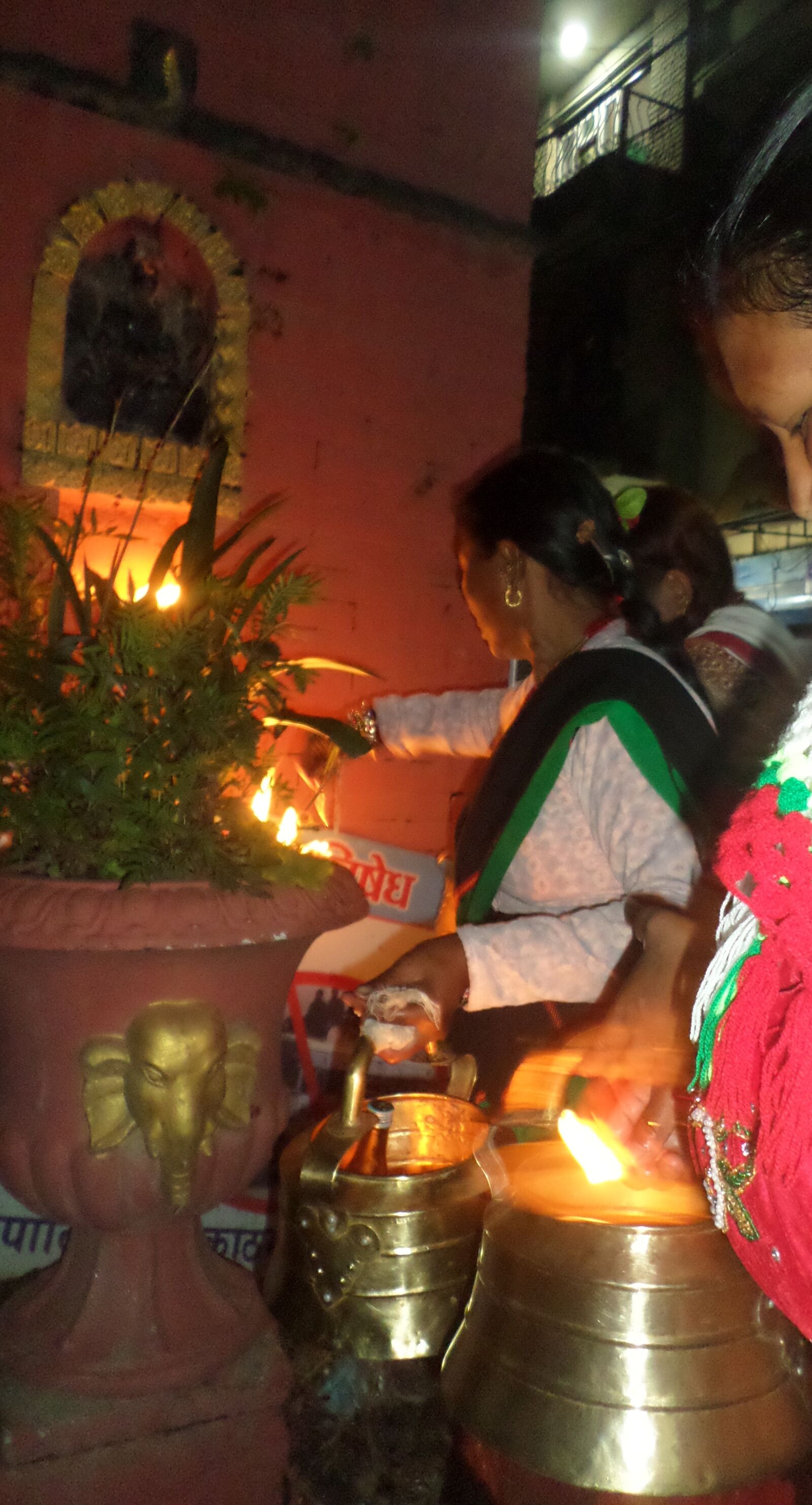 Samsung DV150F/DV151F/DV155F sample photo. 12, baje, newari, movie photography