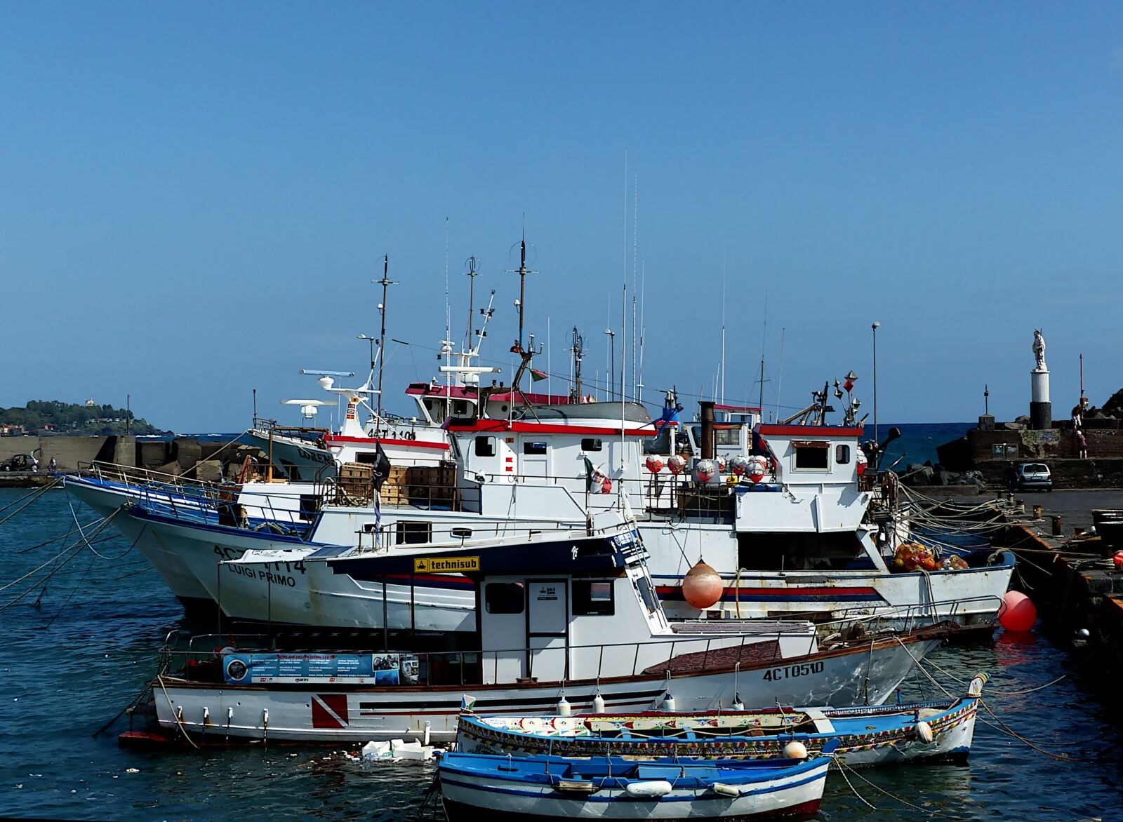 Panasonic Lumix DMC-FZ200 sample photo. Sicily, port, fishing photography