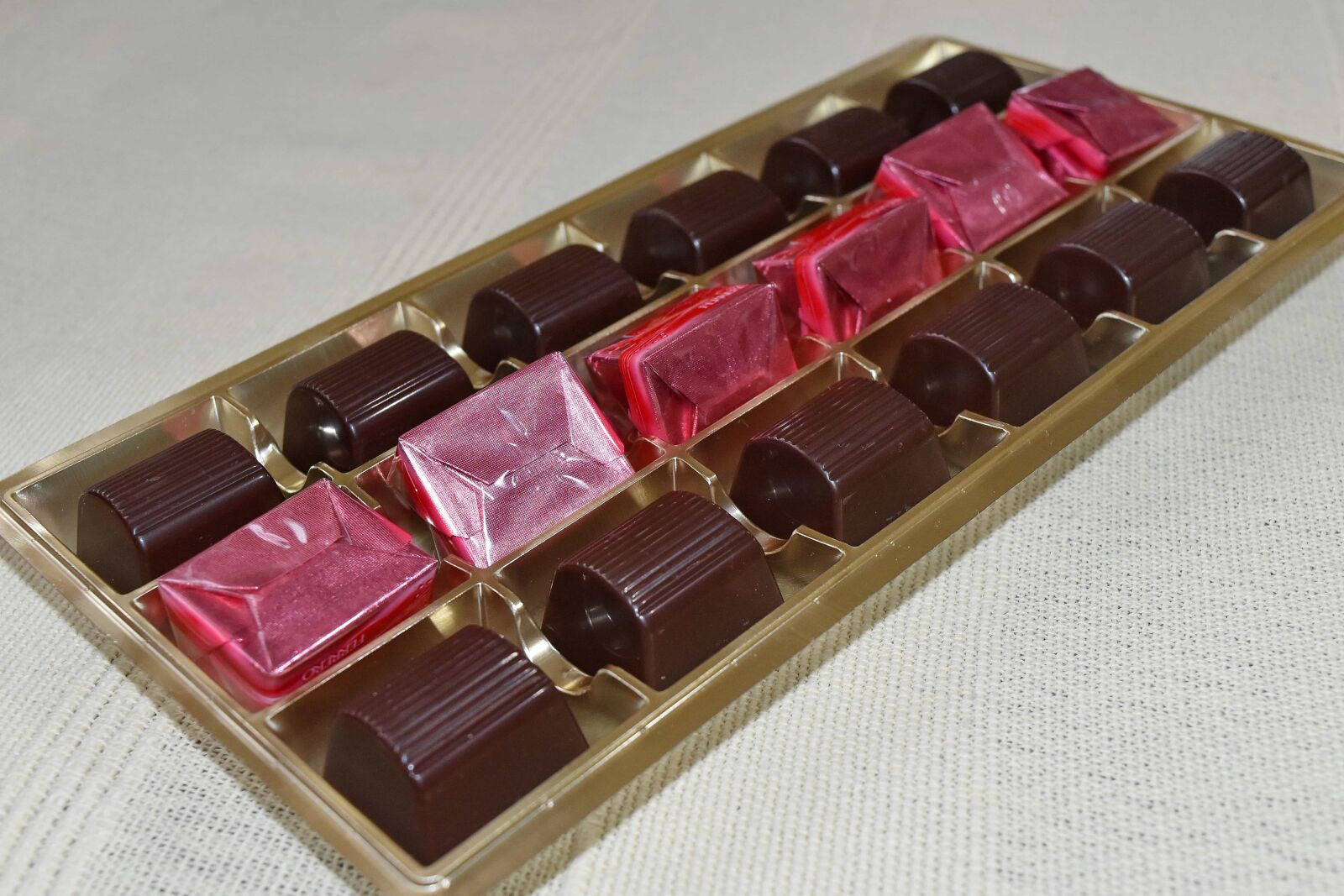 Nikon D5500 sample photo. Dark red, food, candy photography