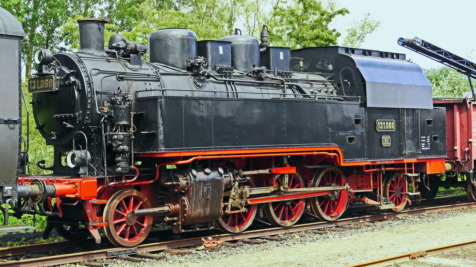 Panasonic Lumix DMC-GH3 sample photo. Steam locomotive, operational, museum photography