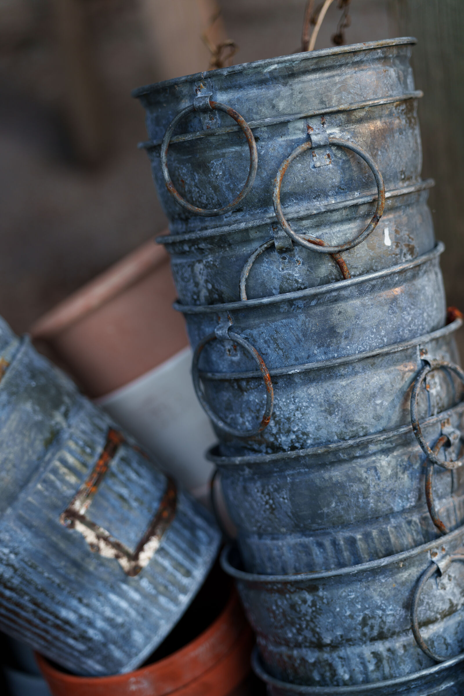 Sigma 28-105mm F2.8 DG DN | Art sample photo. Metal baskets photography