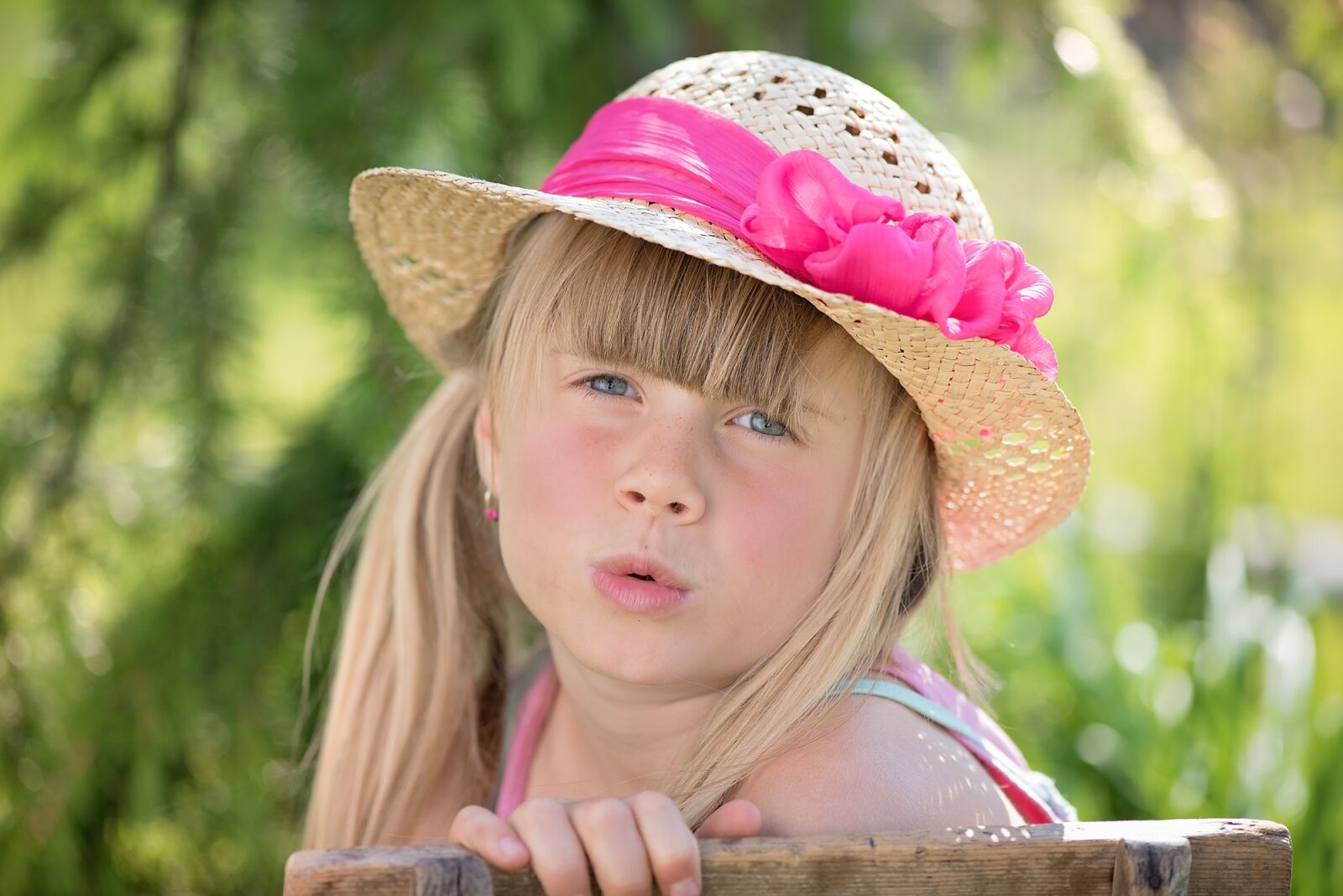 Nikon D750 sample photo. Child, girl, hat photography