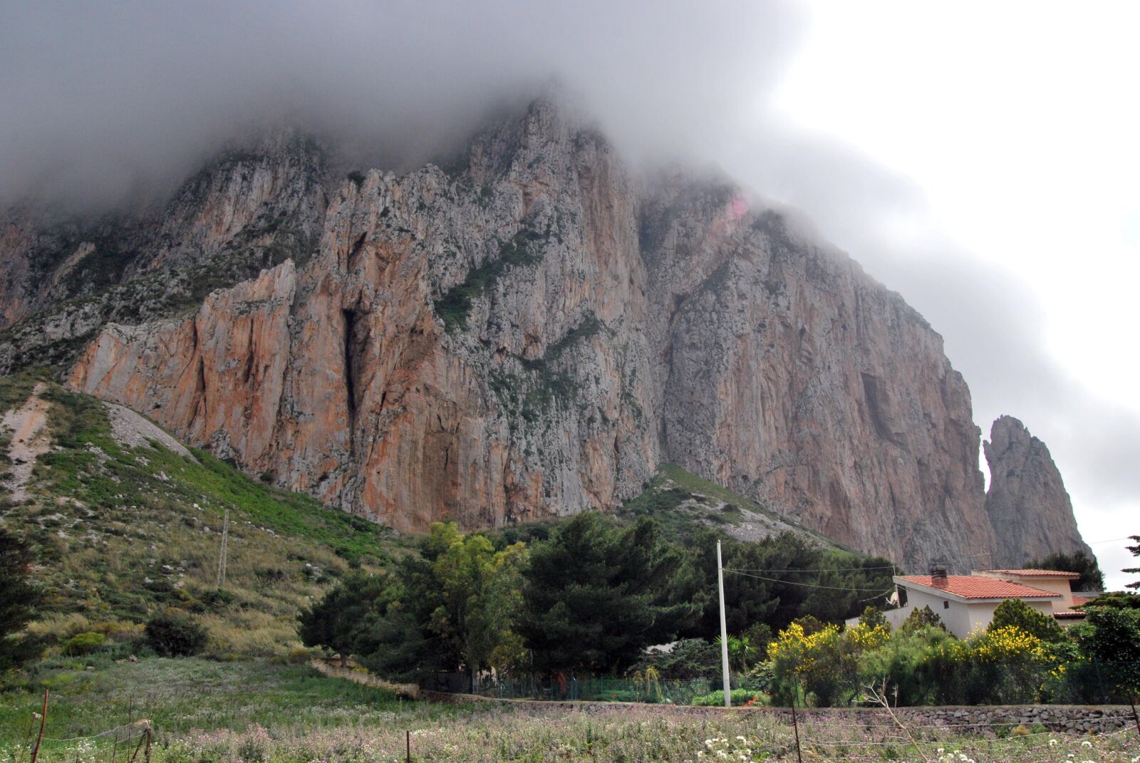 Nikon D60 sample photo. Sicily, pohorie photography