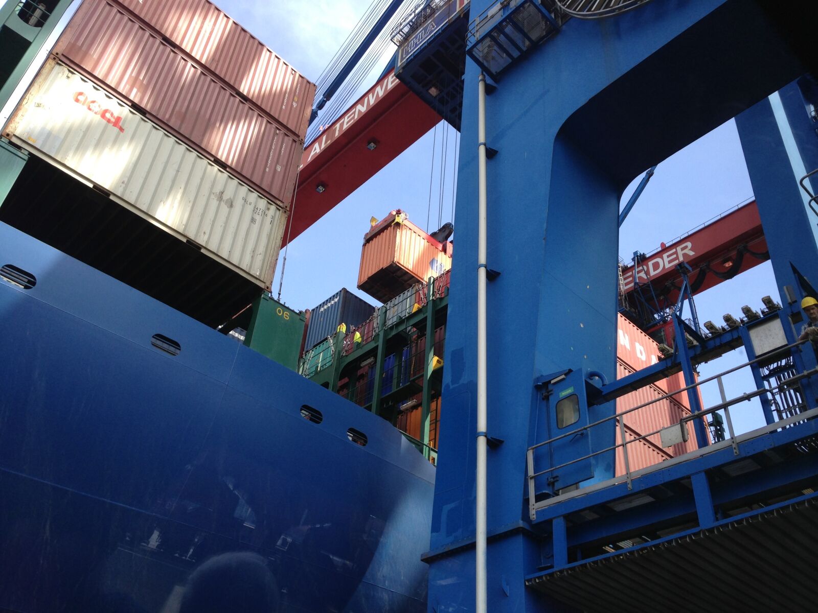 Apple iPhone 5 sample photo. Hamburg, port, container loading photography