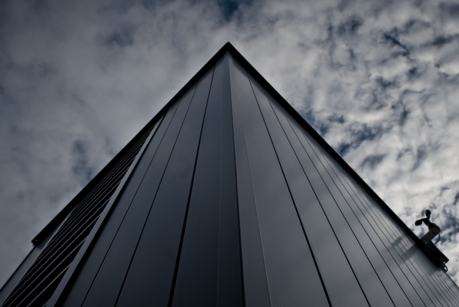 Nikon D200 sample photo. Sky, clouds, angle photography