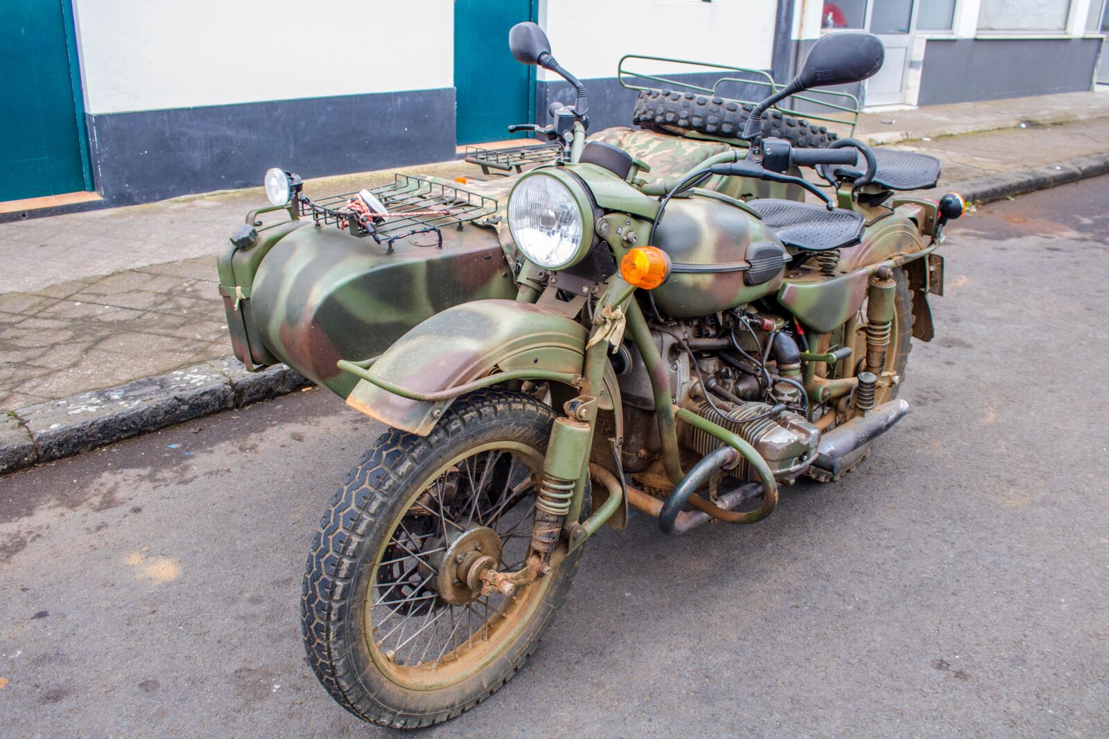 Canon EOS 750D (EOS Rebel T6i / EOS Kiss X8i) sample photo. Mota, vehicle, transport photography