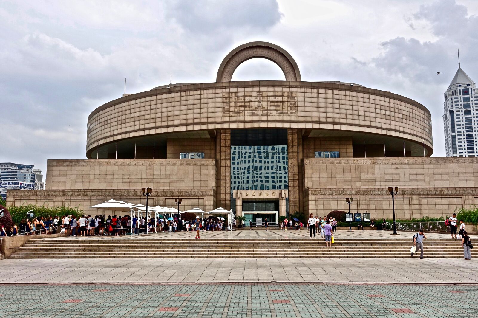 Sony Cyber-shot DSC-RX100 III sample photo. Building, museum, rotund photography