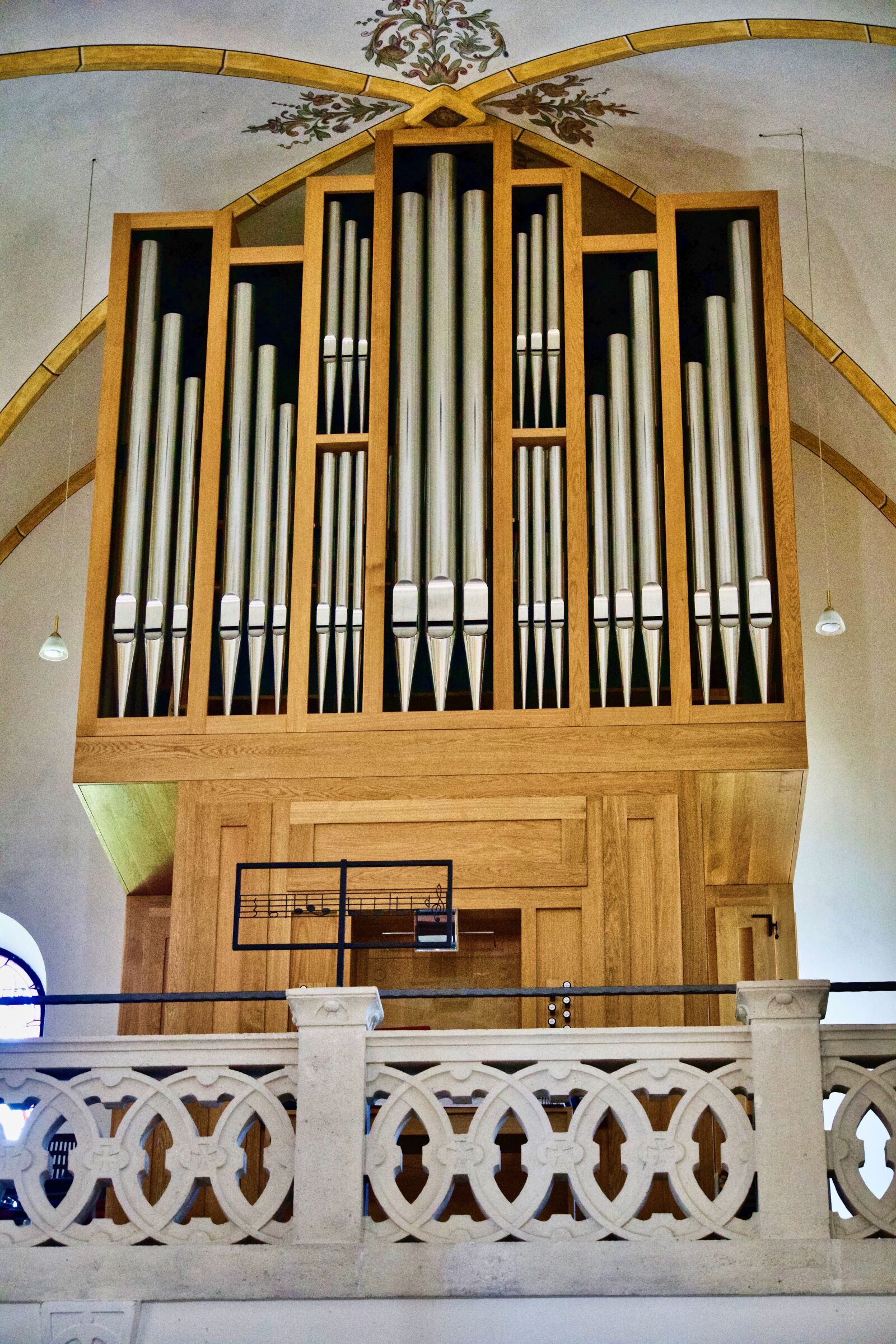 Sony a6500 sample photo. Organ, church, music photography