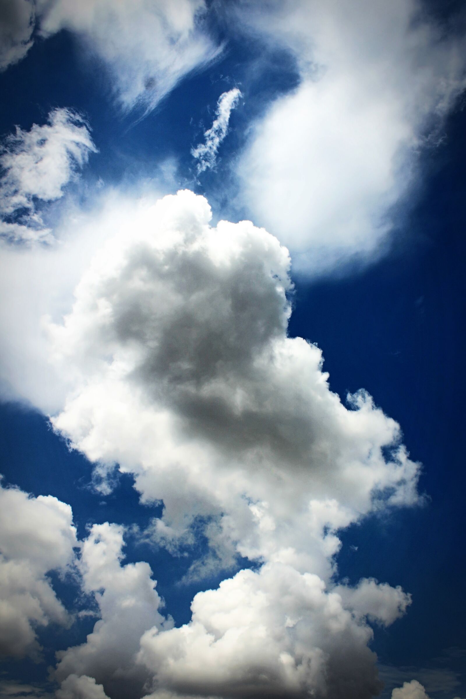 Canon EOS 650D (EOS Rebel T4i / EOS Kiss X6i) sample photo. Sky, cloud, blue photography
