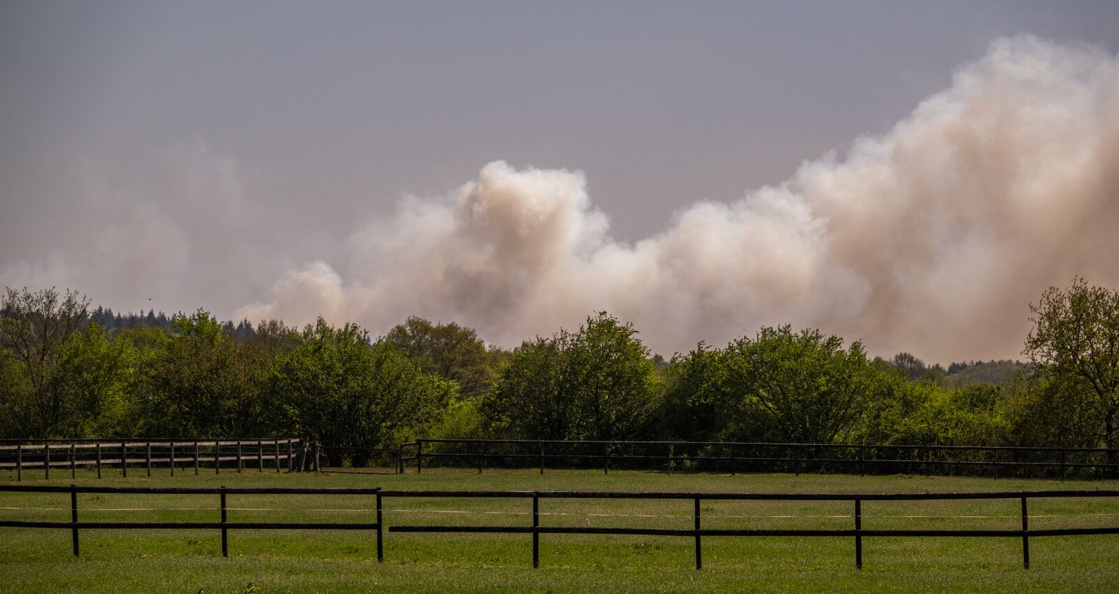 Sony Cyber-shot DSC-RX10 IV sample photo. Fire, blushelicopter, a photography