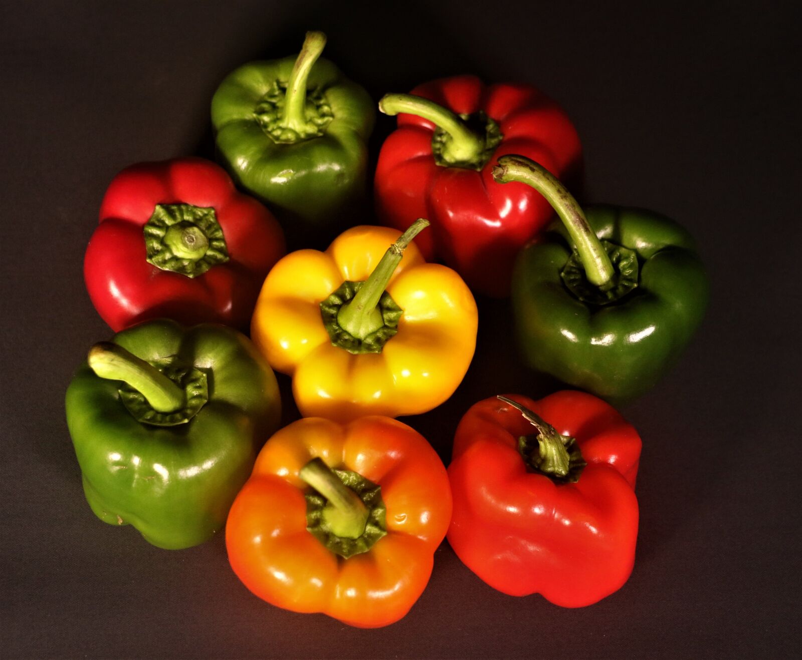 Canon EOS 7D Mark II sample photo. Peppers, colour, vegetables photography