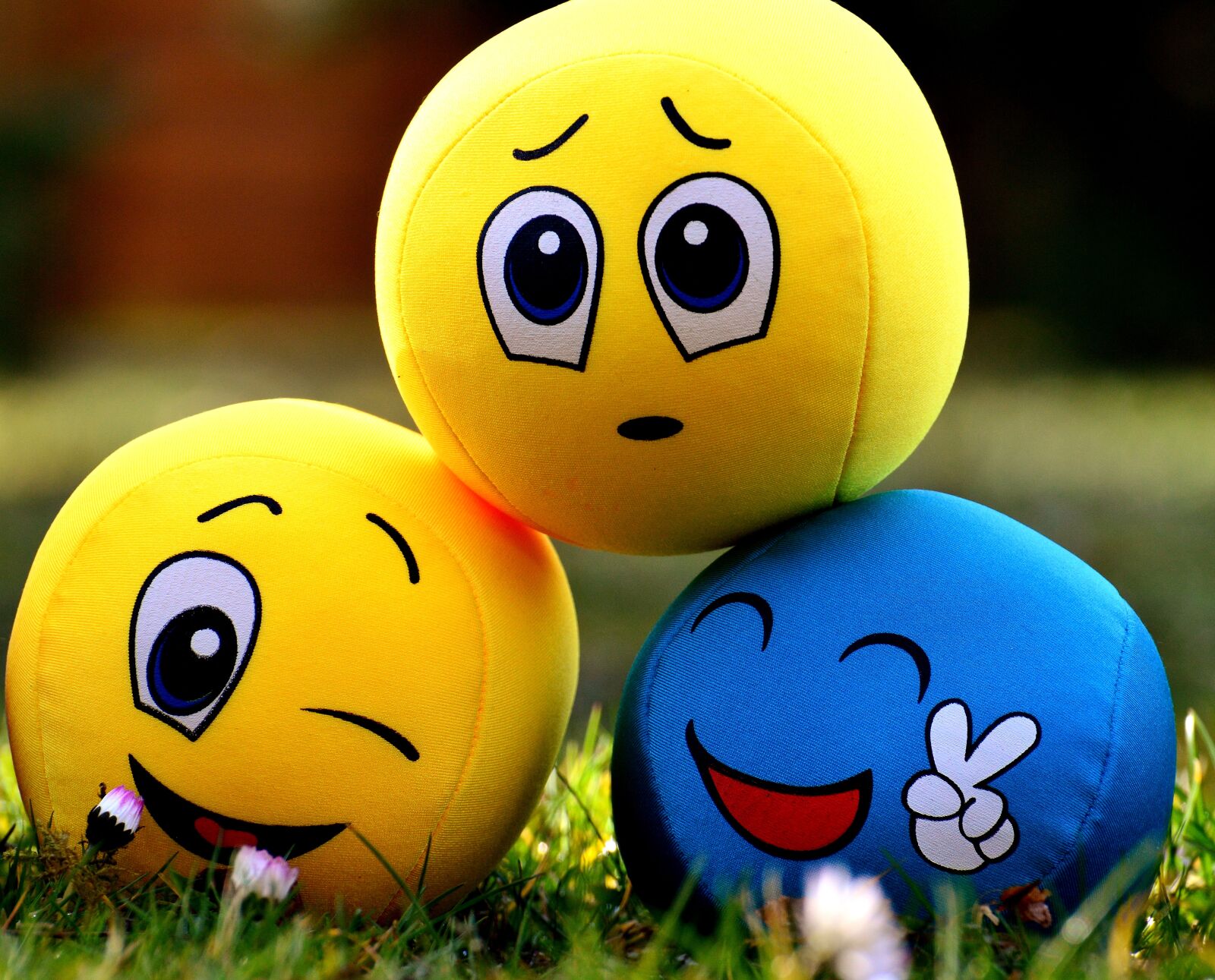 Nikon D3200 sample photo. Smilies, emotions, balls photography