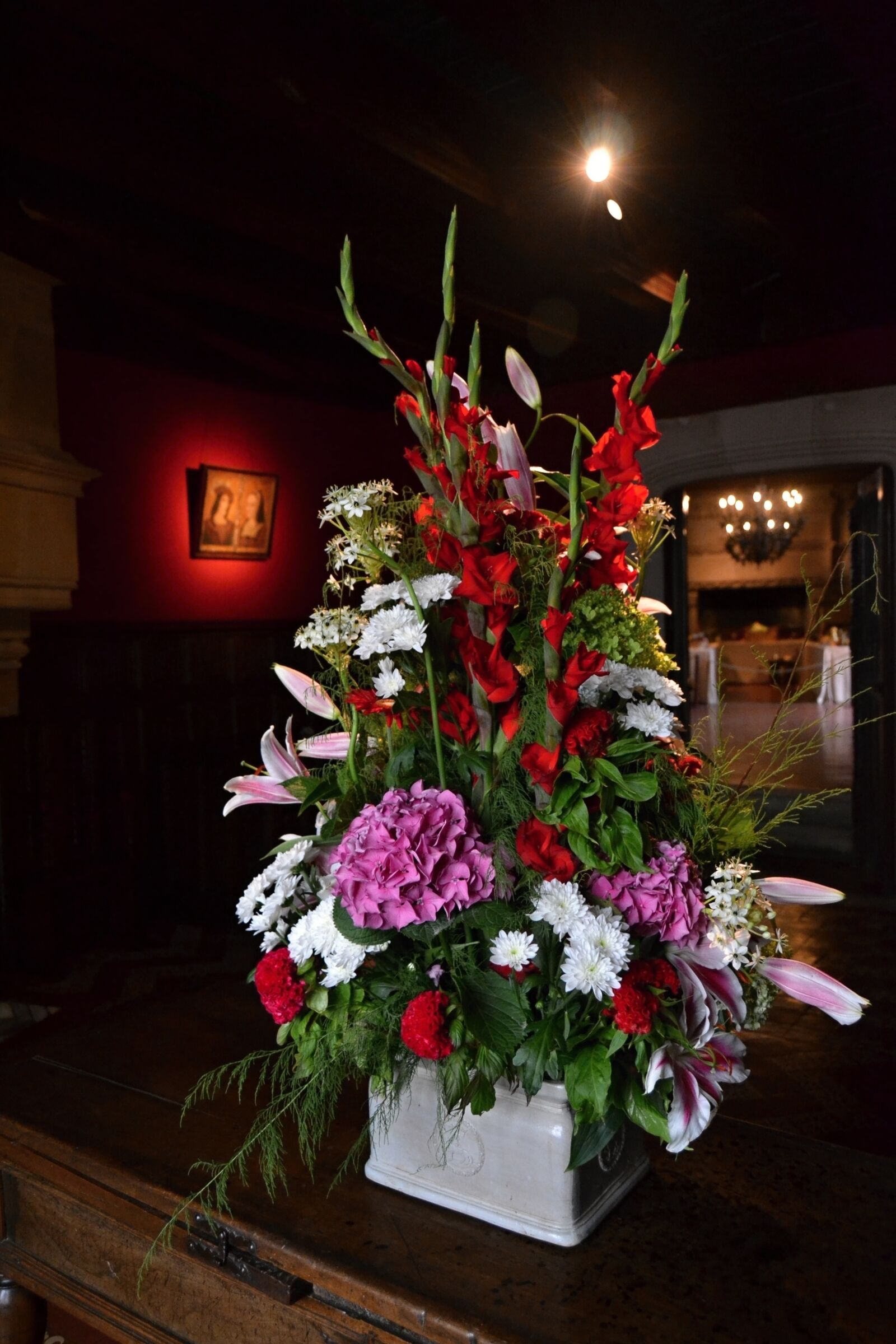 Nikon D3100 sample photo. Scene of palace, flower photography
