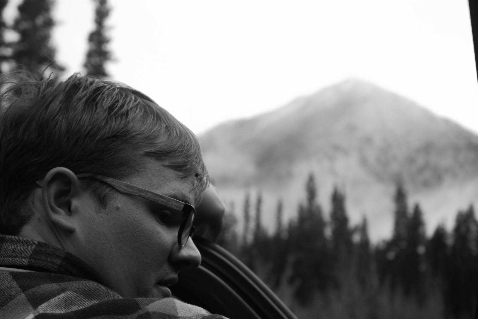 Canon EOS 700D (EOS Rebel T5i / EOS Kiss X7i) sample photo. Adventure, glasses, hiking, mountain photography
