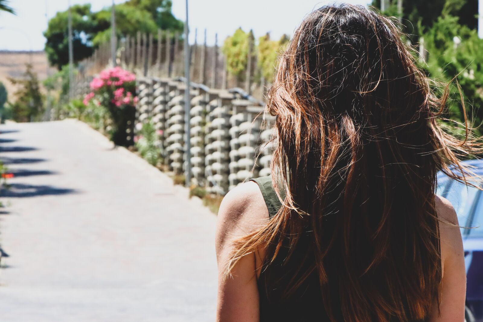 Canon EOS 90D sample photo. Girl, walk, hair photography