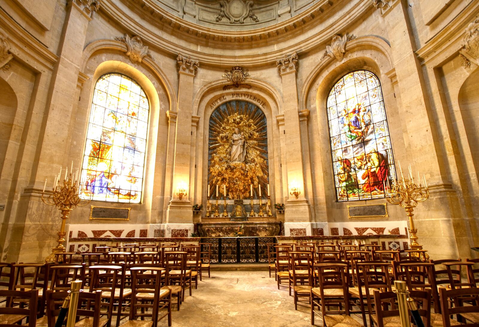 10.0 - 18.0 mm sample photo. Altar, catholic, tabernacle photography